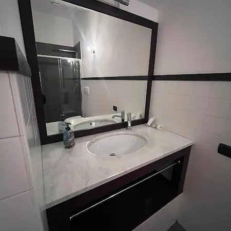 I D'a Charming Penthouse - View- Como- House-130 Mt-2 Double Bedrooms And 2 Double Bathrooms A Spacious Living Room-full Equipped Kitchen-private Garden And Terrace-private Covered Parking Apartment Como