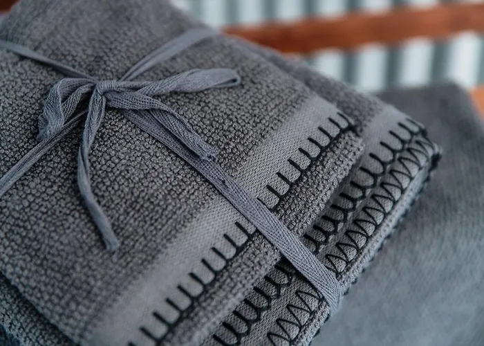 Daire I D'a Charming Penthouse - View- Como- House-130 Mt-2 Double Bedrooms And 2 Double Bathrooms A Spacious Living Room-full Equipped Kitchen-private Garden And Terrace-private Covered Parking