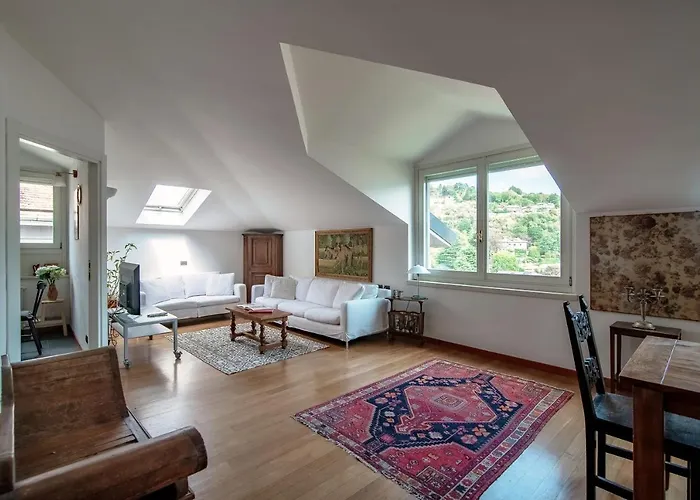 I D'a Charming Penthouse - View- Como- House-130 Mt-2 Double Bedrooms And 2 Double Bathrooms A Spacious Living Room-full Equipped Kitchen-private Garden And Terrace-private Covered Parking Daire *