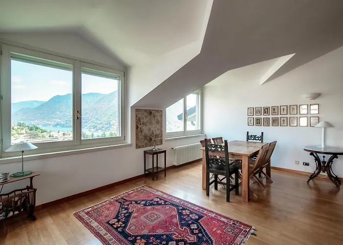 I D'a Charming Penthouse - View- Como- House-130 Mt-2 Double Bedrooms And 2 Double Bathrooms A Spacious Living Room-full Equipped Kitchen-private Garden And Terrace-private Covered Parking * קומו