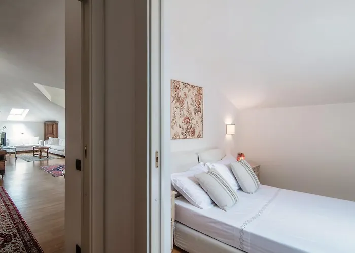 I D'a Charming Penthouse - View- Como- House-130 Mt-2 Double Bedrooms And 2 Double Bathrooms A Spacious Living Room-full Equipped Kitchen-private Garden And Terrace-private Covered Parking Apartment Como