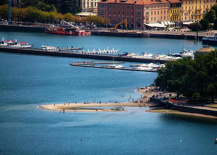 I D'a Charming Penthouse - View- Como- House-130 Mt-2 Double Bedrooms And 2 Double Bathrooms A Spacious Living Room-full Equipped Kitchen-private Garden And Terrace-private Covered Parking Apartment