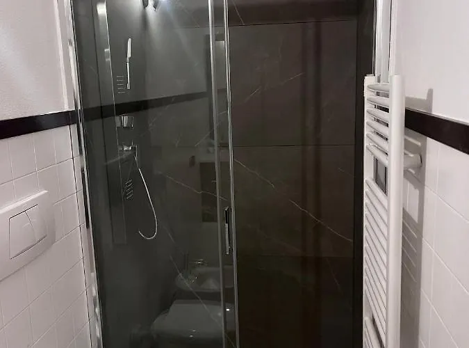 I D'a Charming Penthouse - View- Como- House-130 Mt-2 Double Bedrooms And 2 Double Bathrooms A Spacious Living Room-full Equipped Kitchen-private Garden And Terrace-private Covered Parking *