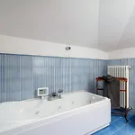 I D'a Charming Penthouse - View- Como- House-130 Mt-2 Double Bedrooms And 2 Double Bathrooms A Spacious Living Room-full Equipped Kitchen-private Garden And Terrace-private Covered Parking * Como